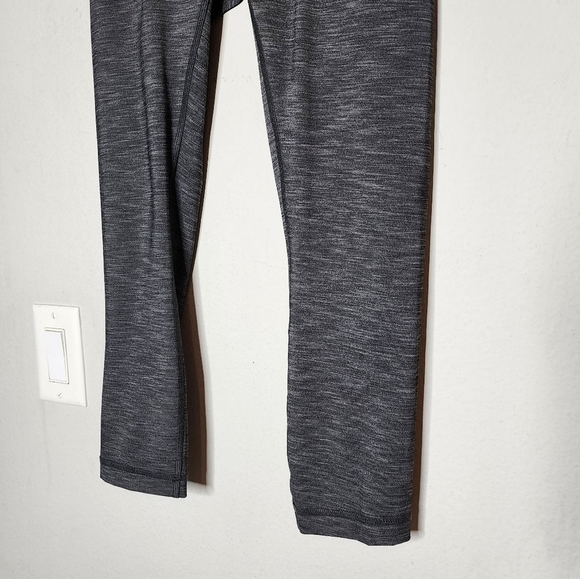 Lululemon Wunder Under high rise crop size 4 Heather black - Picture 9 of 9